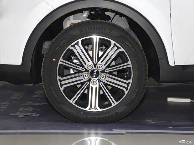 悦达起亚 智跑 2023款 2.0L 基本型