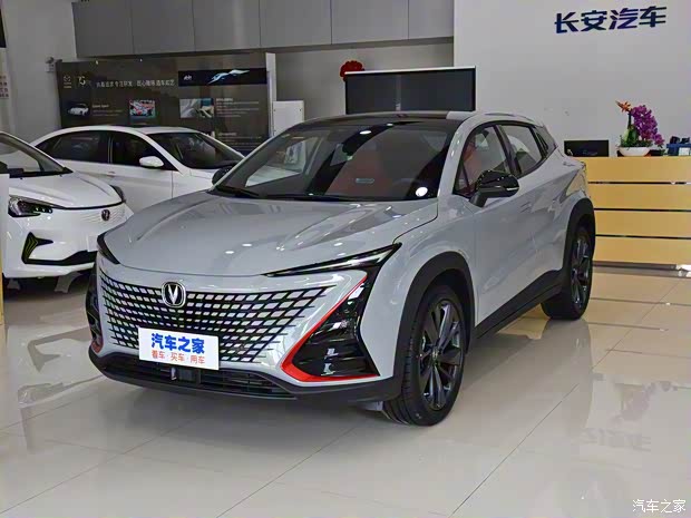 长安汽车 长安UNI-T 2020款 1.5T 尊贵型 长安汽车 长安UNI-T 2020款 1.5T 尊贵型