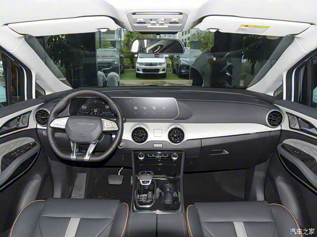 東風風行 風行游艇 2022款 1.5T DCT揚帆版