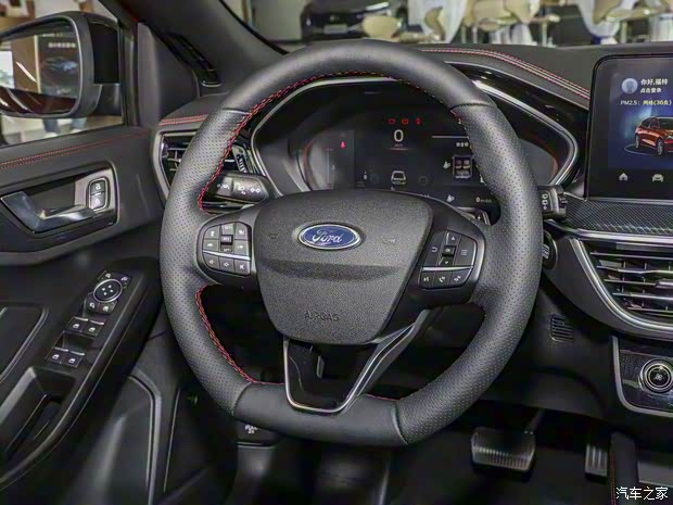 长安福特 福克斯 2022款 两厢 EcoBoost 180 自动ST Line