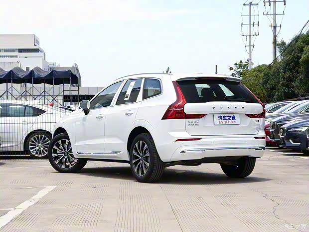 沃爾沃亞太 沃爾沃XC60 2023款 B5 四驅(qū)智遠(yuǎn)豪華版
