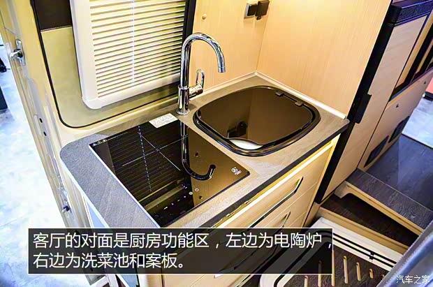 南京依维柯 依维柯欧胜 2018款 3.0T 自动客车14座手动门长轴高顶F1C 南京依维柯 依维柯欧胜 2018款 3.0T 自动客车14座手动门长轴高顶F1C