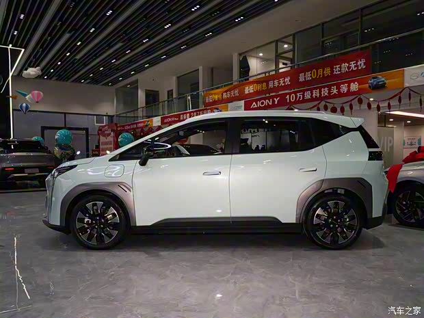 广汽埃安 AION Y 2022款 70 科技版 广汽埃安 AION Y 2022款 70 科技版