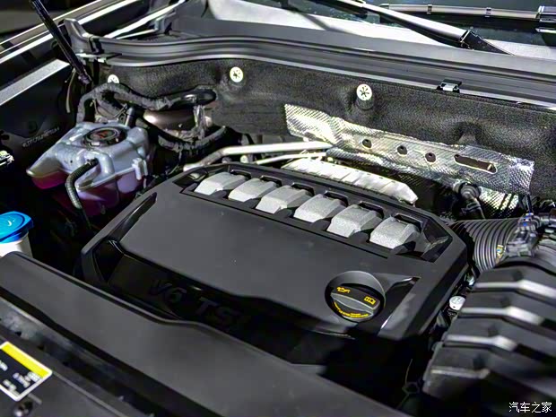 上汽奧迪 奧迪Q6 2022款 50 TFSI 基本型