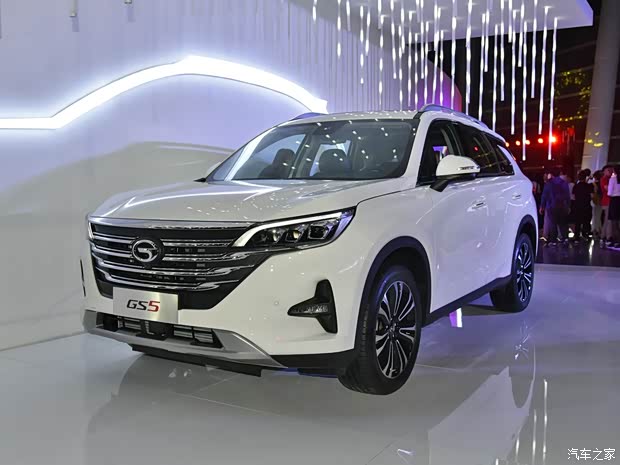 广汽乘用车 传祺GS5 2019款 270T 自动尊贵版
