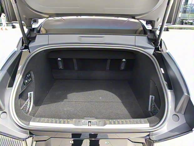 華人運(yùn)通 高合HiPhi Z 2023款 四座版