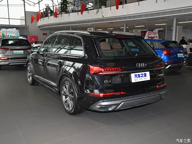 奥迪(进口) 奥迪Q7 2020款 55 TFSI quattro S line运动型