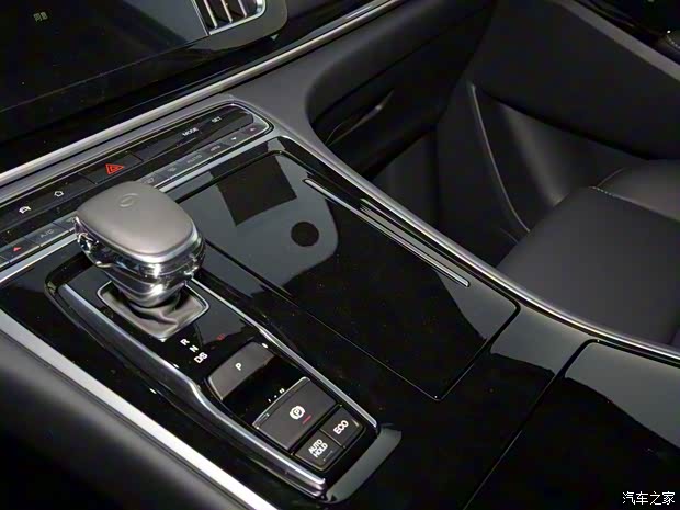 广汽乘用车 传祺M8 2022款 350T 高配版