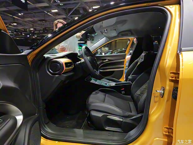 Jeep(进口) Avenger 2023款 First Edition 欧洲版