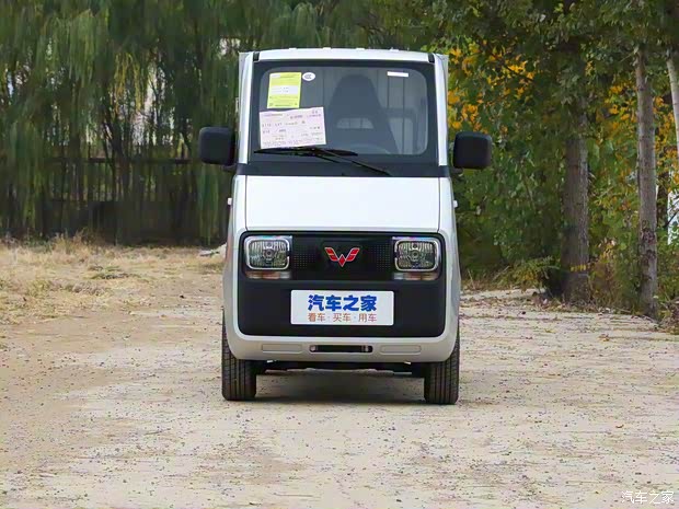 上汽通用五菱 五菱E10 2022款 基本型