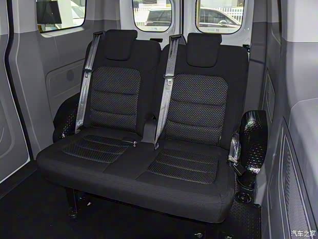 上汽大通 上汽大通MAXUS 新途V70 2023款 2.0T柴油手動精英版5/6座 93kW