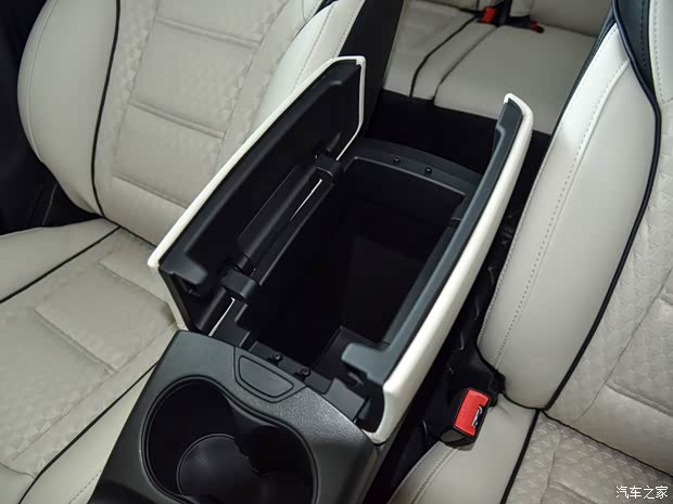 獵豹汽車 獵豹CS10 2019款 2.0T 自動(dòng)駕悅版