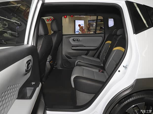 广汽埃安 AION Y 2022款 70 科技版 广汽埃安 AION Y 2022款 70 科技版