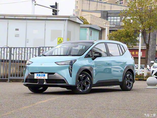 广汽埃安 AION Y 2022款 70 智领版 磷酸铁锂 广汽埃安 AION Y 2022款 70 智领版 磷酸铁锂