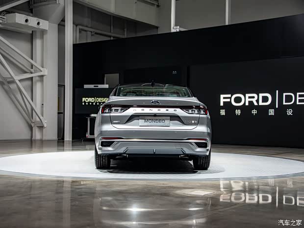 长安福特 蒙迪欧 2022款 高配版 长安福特 蒙迪欧 2022款 高配版