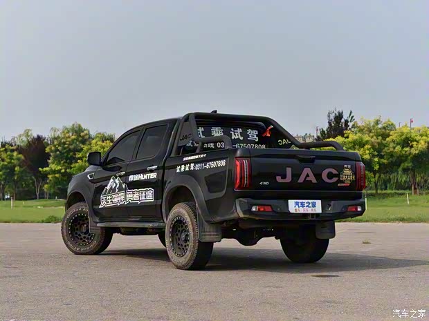 江淮汽車 悍途 2022款 2.0T山貓版手動柴油四驅(qū)精英型標雙HFC4DB2-2E