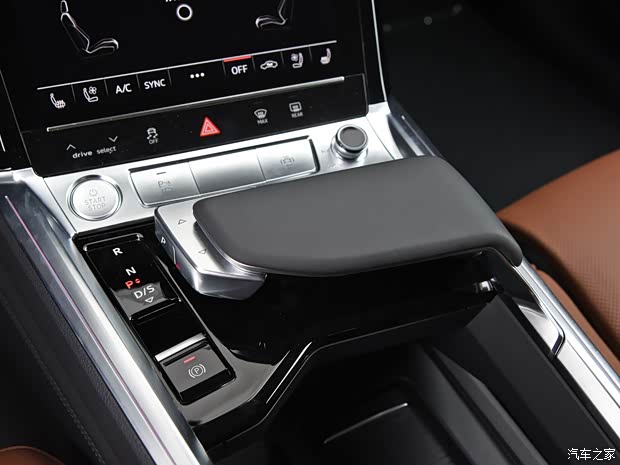 奥迪(进口) 奥迪e-tron 2019款 55 quattro 专享型 奥迪(进口) 奥迪e-tron 2019款 55 quattro 专享型