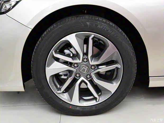 东风本田 INSPIRE 2018款 低配版