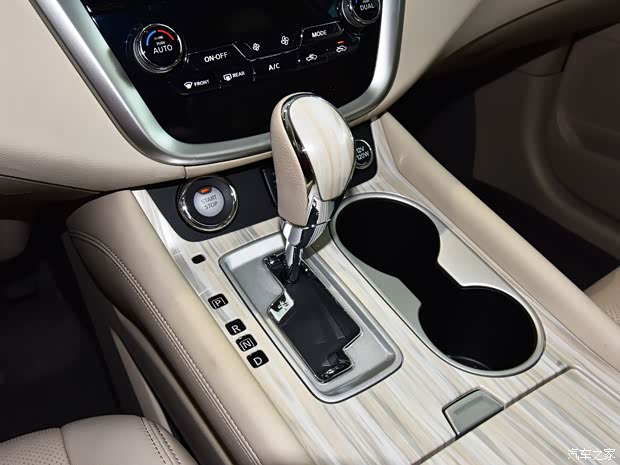 东风日产 楼兰 2019款 2.5 S/C HEV XV 四驱混动智联旗舰版 国VI 东风日产 楼兰 2019款 2.5 S/C HEV XV 四驱混动智联旗舰版 国VI