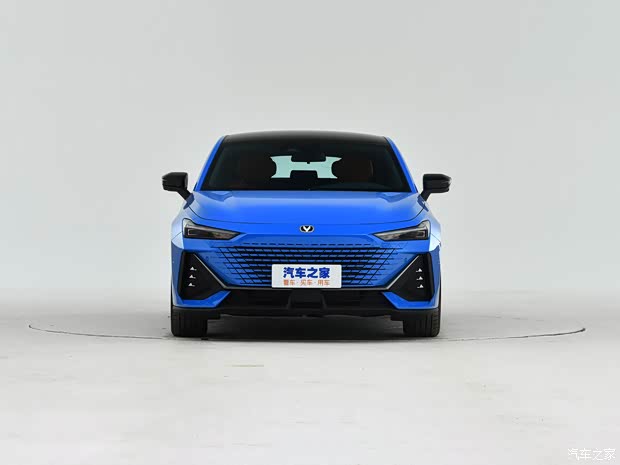 长安汽车 长安UNI-V 2022款 1.5T 智慧领航型