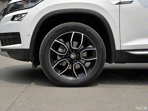 上汽斯柯達(dá) 柯迪亞克 2019款 改款 TSI330 7座兩驅(qū)豪華優(yōu)享版 國(guó)VI