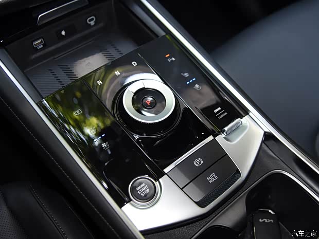 悦达起亚 狮铂拓界 2023款 2.0T 四驱旗舰版