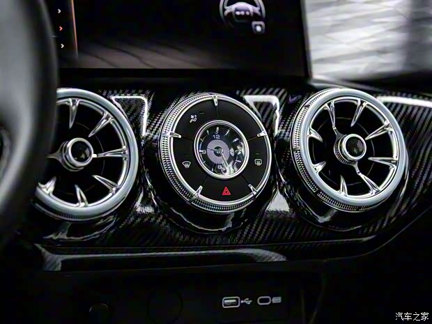 长城汽车 坦克300 2021款 2.0T 致敬莫奈限定版 长城汽车 坦克300 2021款 2.0T 致敬莫奈限定版