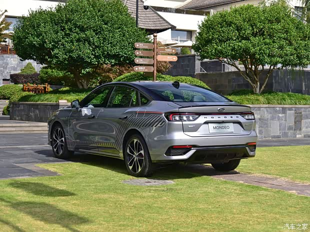 長(zhǎng)安福特 蒙迪歐 2023款 科技旗艦版