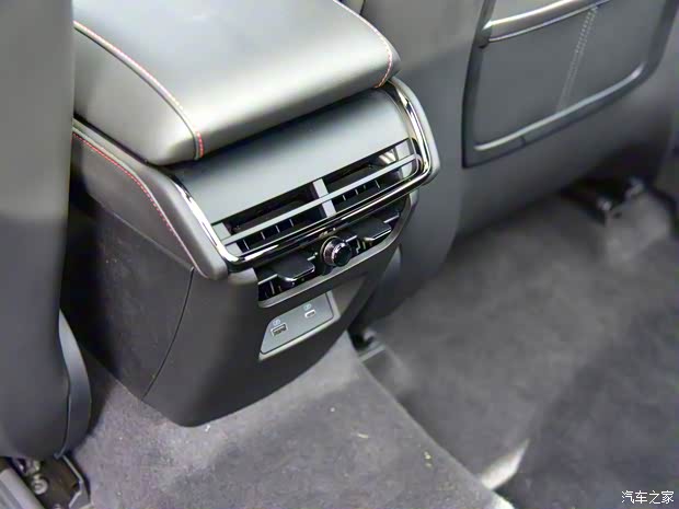 長(zhǎng)安福特 蒙迪歐 2023款 科技旗艦版