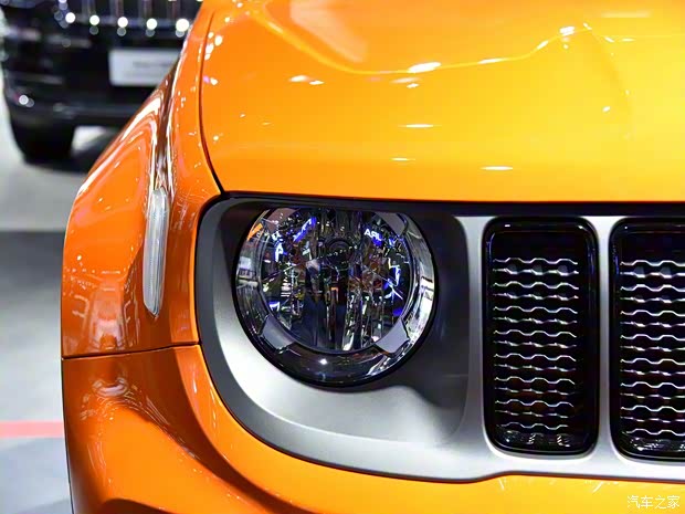 广汽菲克Jeep 自由侠 2019款 1.3T 夜鹰版