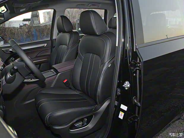 广汽乘用车 传祺M6 2021款 PRO 270T 自动尊享版