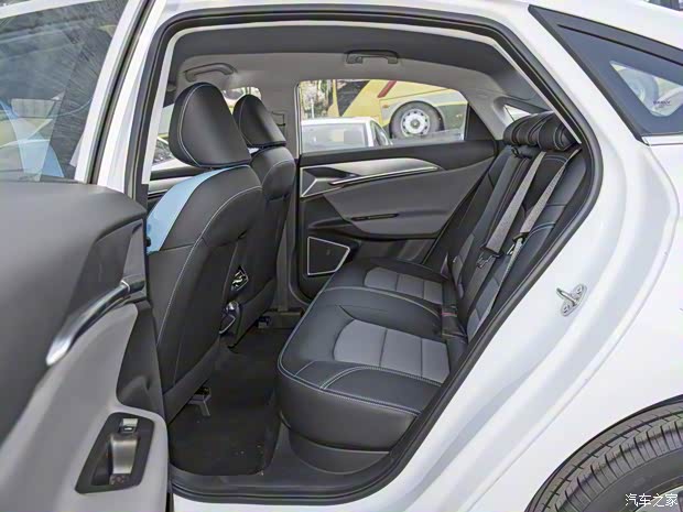 几何汽车 几何G6 2022款 480 豪华型