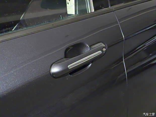 長(zhǎng)安福特 探險(xiǎn)者 2023款 EcoBoost 285 四驅(qū)鉑金版 7座