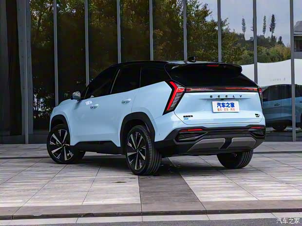 吉利汽车 博越L 2023款 1.5T 雷神Hi·F油电混动版 基本型 吉利汽车 博越L 2023款 1.5T 雷神Hi·F油电混动版 基本型