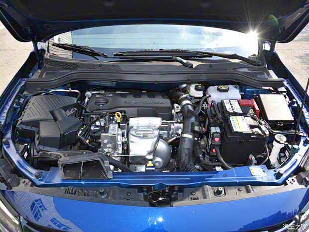 上汽通用雪佛兰 科鲁泽 2023款 1.3T 基本型 上汽通用雪佛兰 科鲁泽 2023款 1.3T 基本型