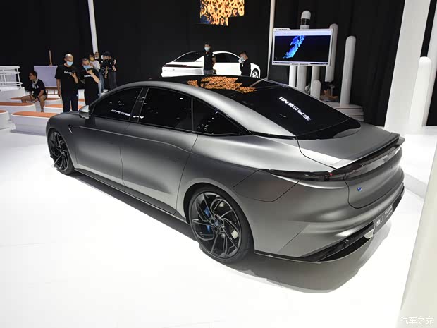 智己汽车 智己L7 2022款 性能版 智己汽车 智己L7 2022款 性能版