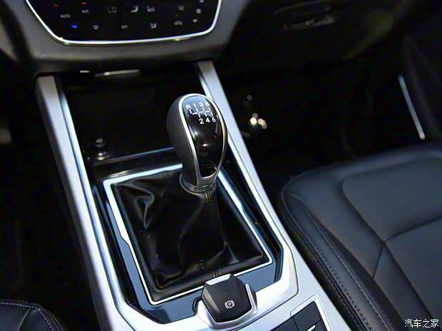 SWM斯威汽车 SWM斯威G01 2018款 1.5T 手动智up