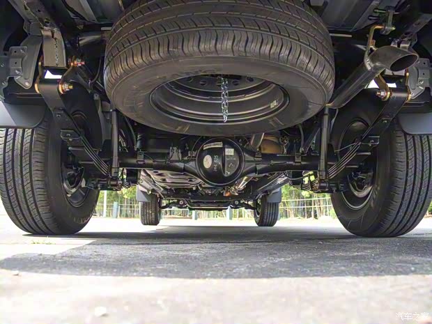 大運(yùn)汽車 大運(yùn)皮卡 2020款 2.4T汽油兩驅(qū)手動尊享型標(biāo)軸4K22D4T