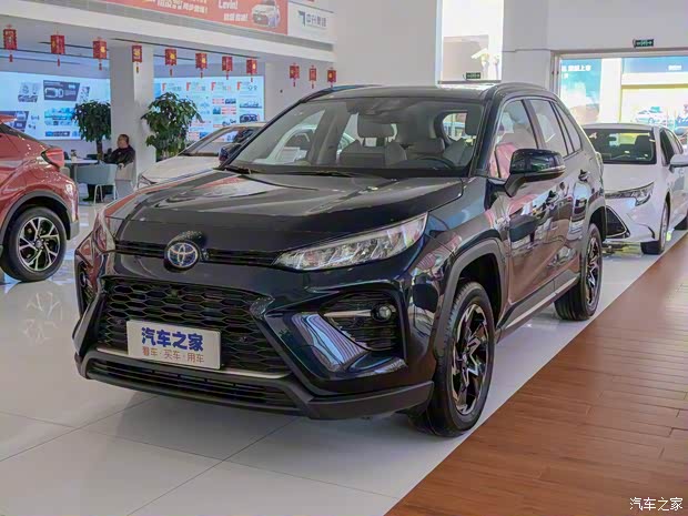 广汽丰田 威兰达 2020款 双擎 2.5L E-CVT两驱科技版