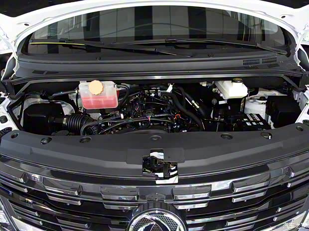 东风风行 风行M7 2020款 1.8T 手动旗舰型