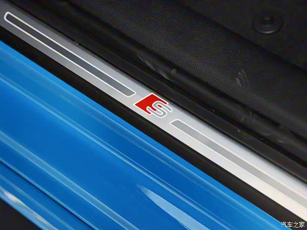 奥迪(进口) 奥迪A4(进口) 2021款 Avant 先锋派 40 TFSI 豪华动感型