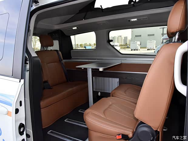 上汽大通 上汽大通MAXUS RG10 2019款 2.0TGI 升顶露营车阳光版 上汽大通 上汽大通MAXUS RG10 2019款 2.0TGI 升顶露营车阳光版