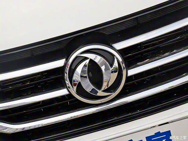 東風(fēng)乘用車 東風(fēng)風(fēng)神AX7 2019款 經(jīng)典 230T 手動(dòng)豪華型 國VI