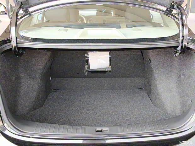 東風(fēng)汽車(chē) 俊風(fēng)E11K 2018款 基本型