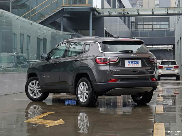 广汽菲克Jeep 指南者 2021款 自动领先版