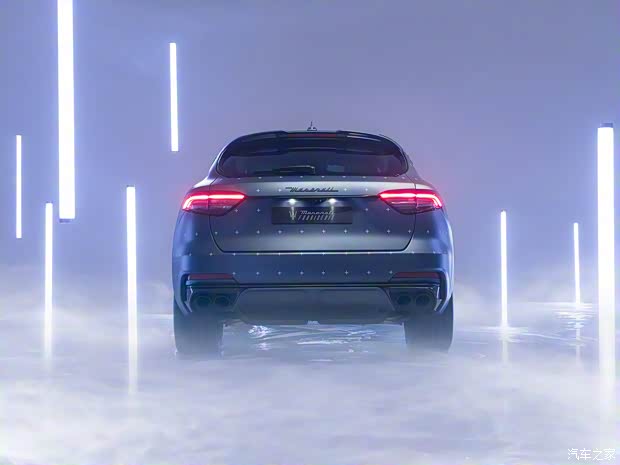 玛莎拉蒂 Levante 2021款 Trofeo Futura