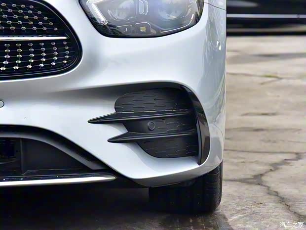 北京奔驰 奔驰E级新能源 2021款 E 350 e L 插电式混合动力运动轿车