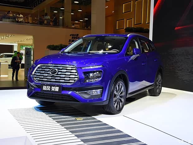 陆风汽车 陆风荣曜 2019款 1.5T 手动基本型 陆风汽车 陆风荣曜 2019款 1.5T 手动基本型