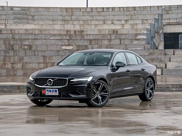 沃爾沃亞太 沃爾沃S60新能源 2020款 T8 E驅(qū)混動 四驅(qū)智雅運(yùn)動版