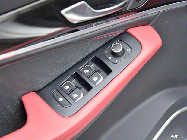 一汽奔腾 奔腾T33 2019款 1.6L 自动互联智享型 国VI 一汽奔腾 奔腾T33 2019款 1.6L 自动互联智享型 国VI